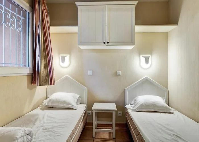 Le Hameau De La Pinede - Maeva Apartamento *