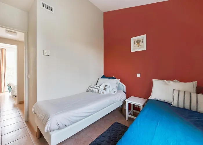 Le Hameau De La Pinede - Maeva Apartamento *