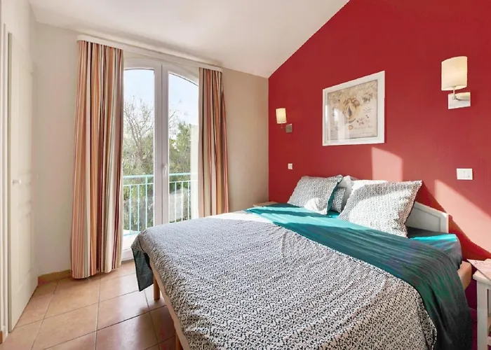 Apartamento Le Hameau De La Pinede - Maeva Hyères